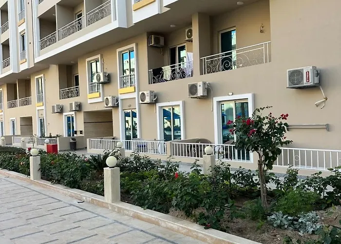 Üdülőközpont ملك